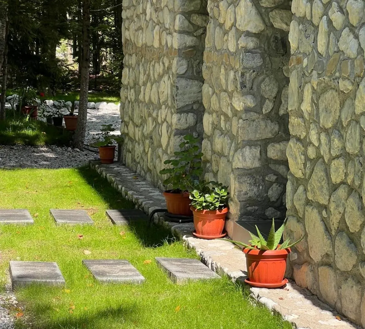 Hotel Bujtina Aroma E Malit Valbone 3*,  Albania